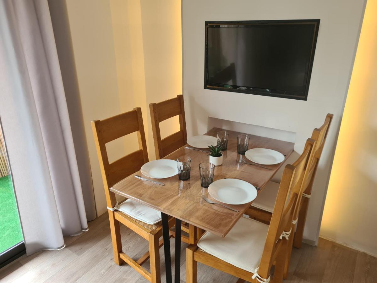 Appartement Mediterranee 150M De La Plage Canet-en-Roussillon Kültér fotó
